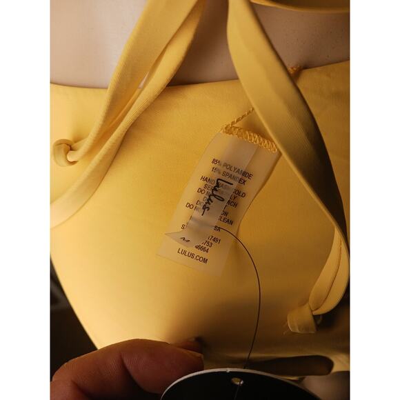 NWT Lulu's Yellow Square Neck Strappy Backless One-Piece Swimsuit Size M Padded - Picture 7 of 8